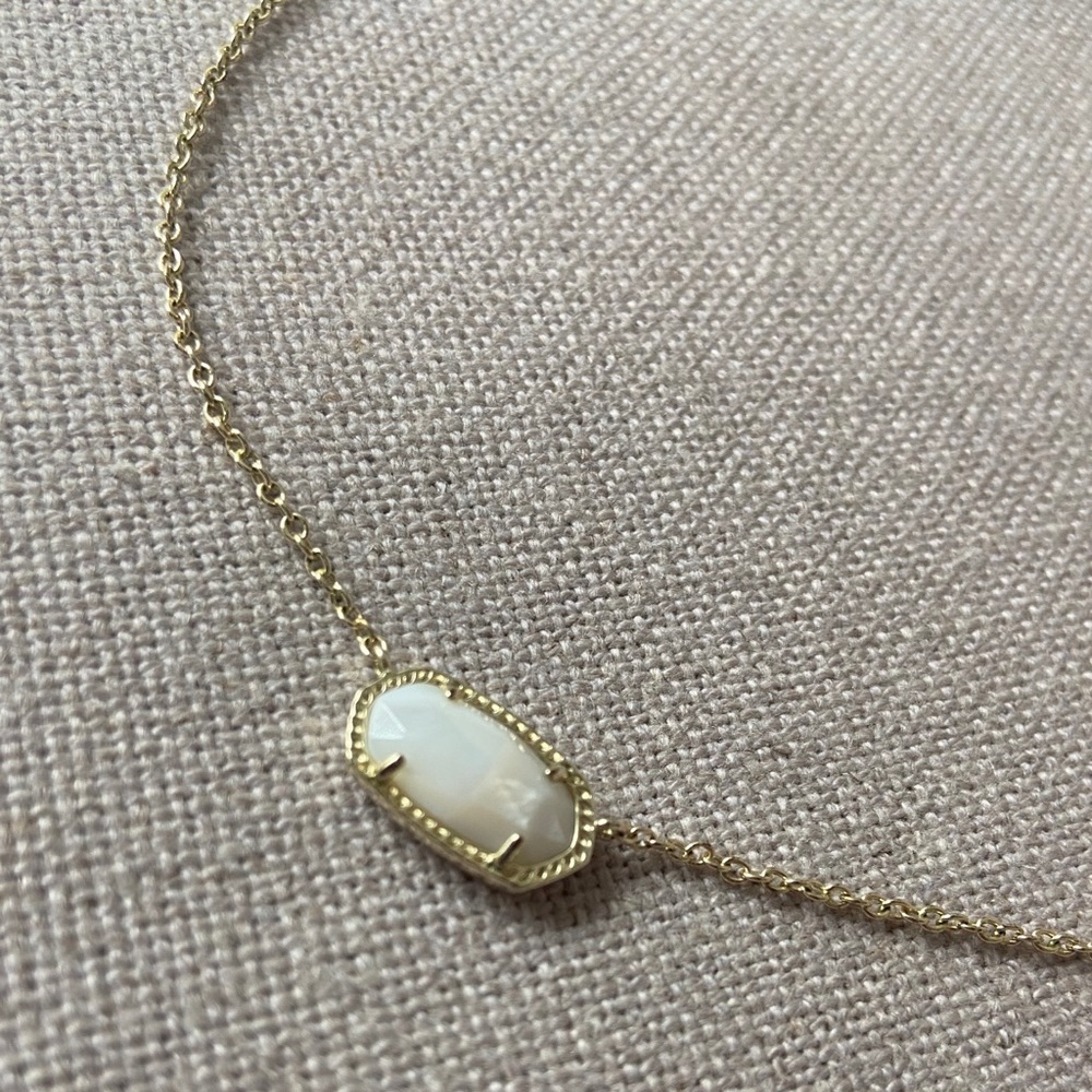 Kendra Scott Necklace